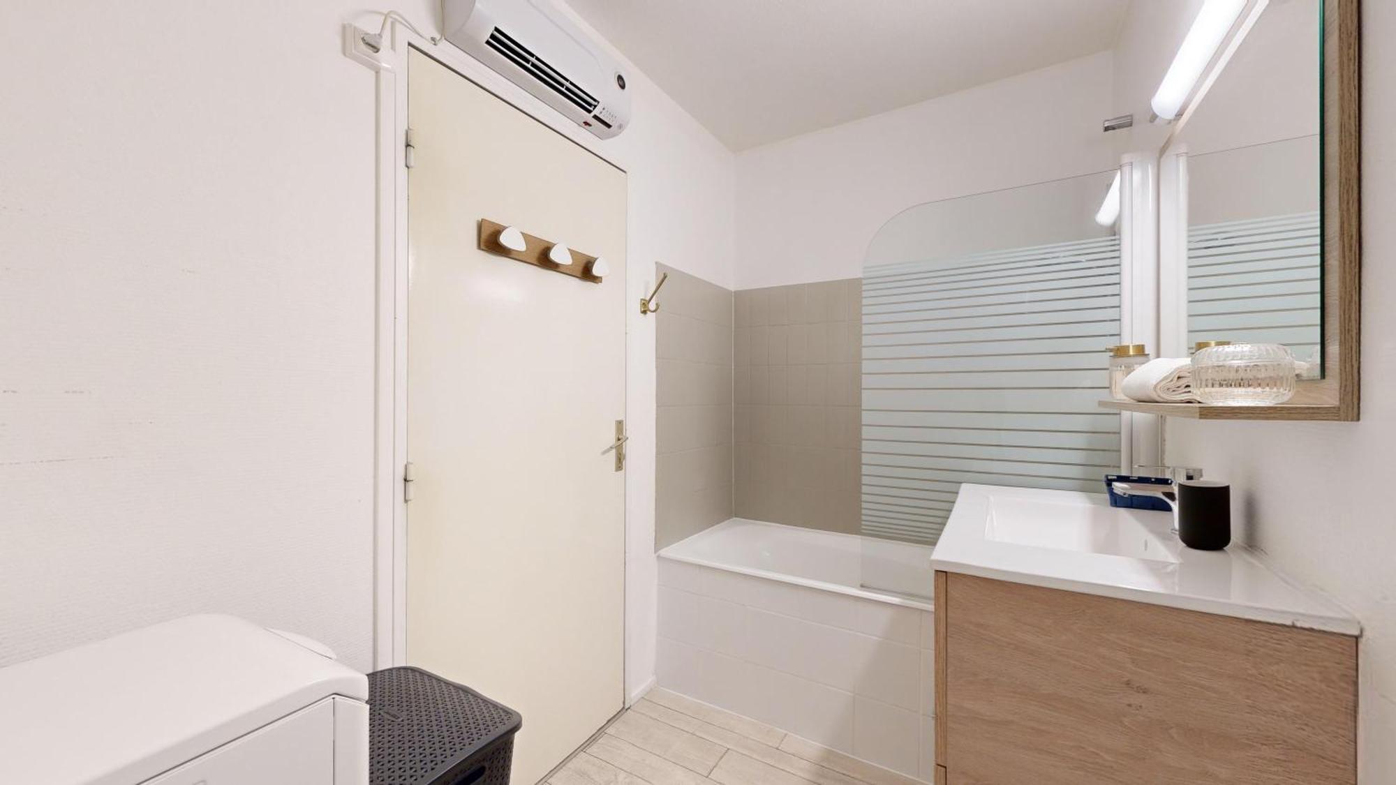 Expat Renting - L'Orient Express - Parking - Wifi Apartman Toulouse Kültér fotó